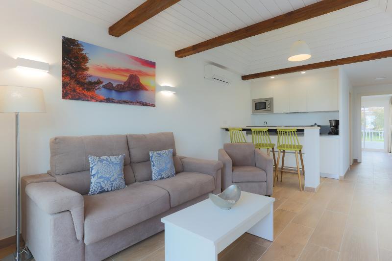 Imagen de alojamiento Torrent Bay by Intercorp Hotel Group Imagen de alojamiento Torrent Bay by Intercorp Hotel Group