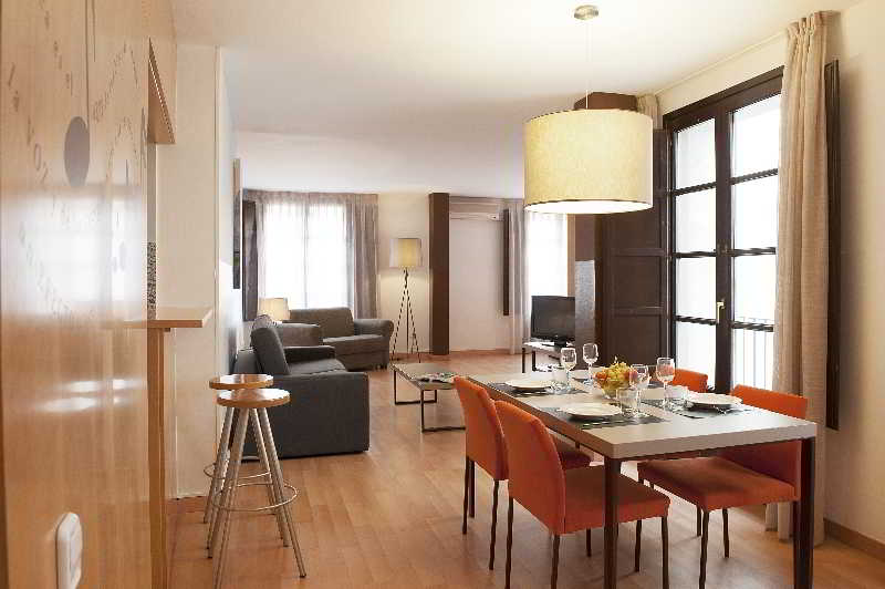 Imagen de alojamiento MH Apartments Opera Rambla