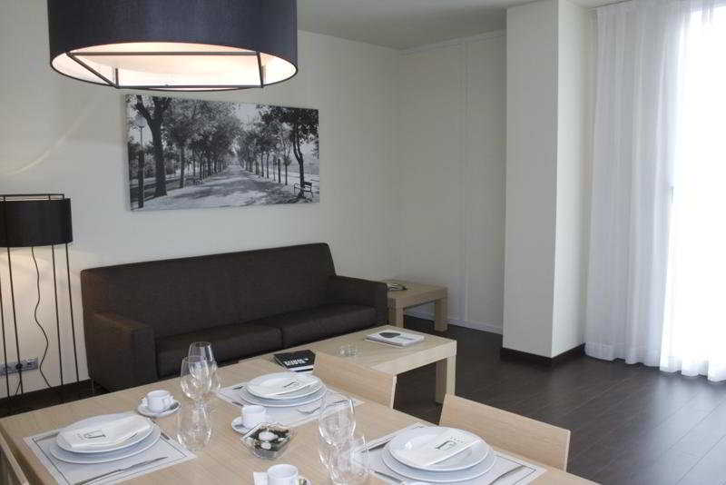 Imagen de alojamiento Zenit Jardines de Uleta Suites