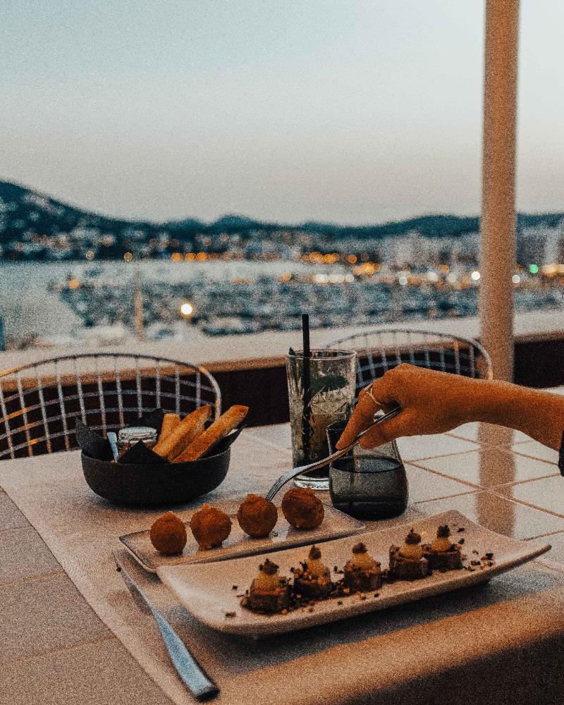 Imagen de alojamiento Aguas de Ibiza Grand Luxe Hotel
