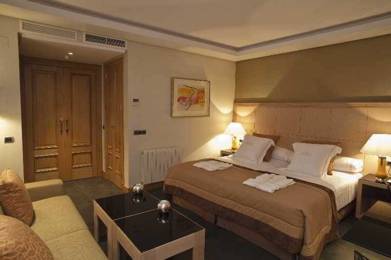 Imagen de alojamiento Nexus Benalmadena Suites and Apartments Imagen de alojamiento Nexus Benalmadena Suites and Apartments