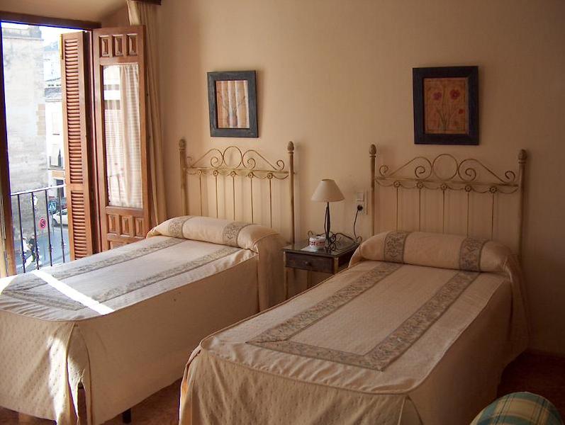 Imagen de alojamiento Plaza San Sebastian Hotel Imagen de alojamiento Plaza San Sebastian Hotel