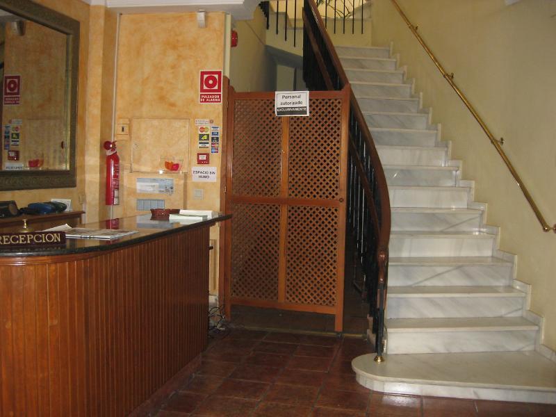 Imagen de alojamiento Plaza San Sebastian Hotel Imagen de alojamiento Plaza San Sebastian Hotel