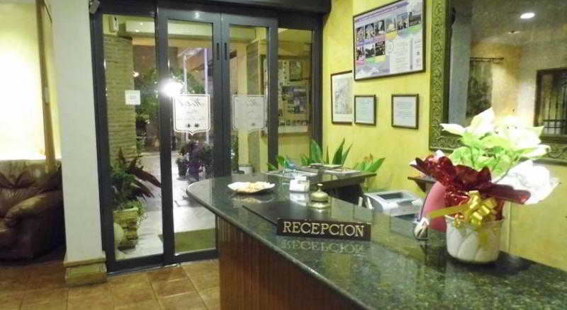 Imagen de alojamiento Plaza San Sebastian Hotel Imagen de alojamiento Plaza San Sebastian Hotel