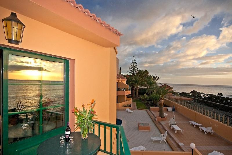 Imagen de alojamiento Apartamentos Las Tres Palmeras Imagen de alojamiento Apartamentos Las Tres Palmeras