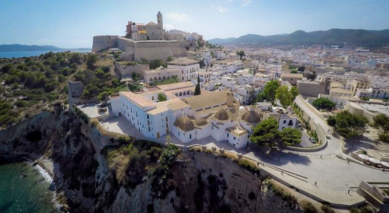 Imagen de alojamiento Mirador De Dalt Vila Imagen de alojamiento Mirador De Dalt Vila