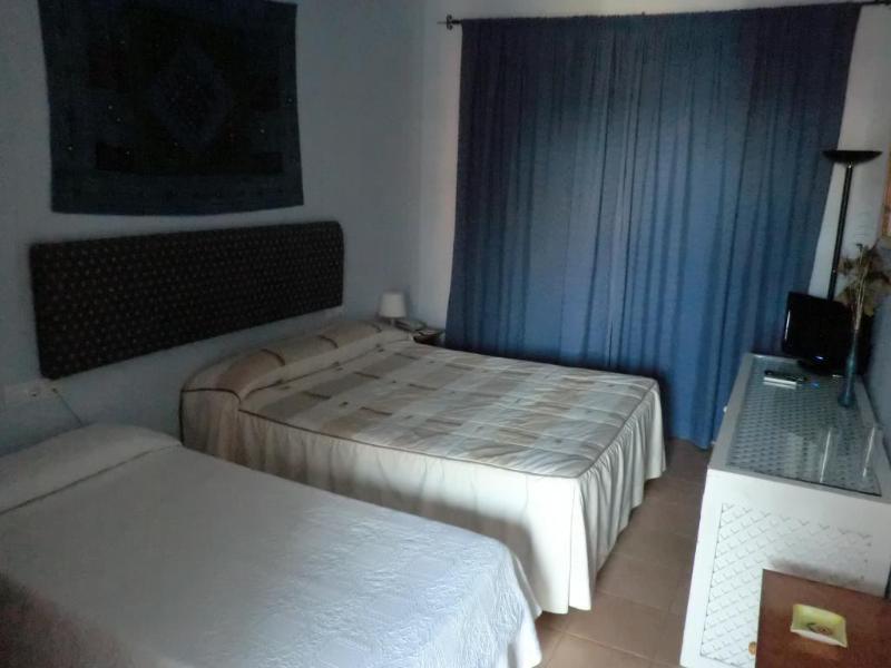 Imagen de alojamiento Hostal Alhaja Playa Imagen de alojamiento Hostal Alhaja Playa