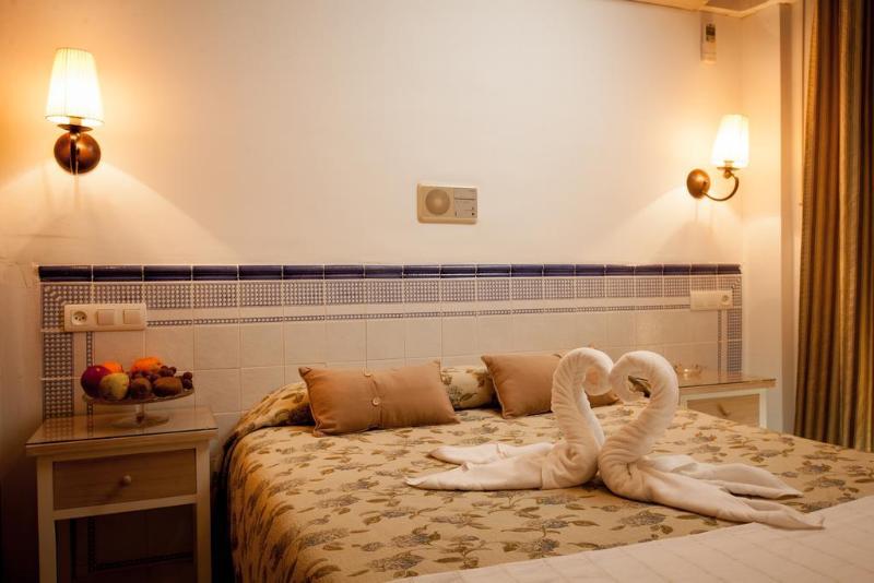 Imagen de alojamiento Hostal Plaza Cantarero Imagen de alojamiento Hostal Plaza Cantarero