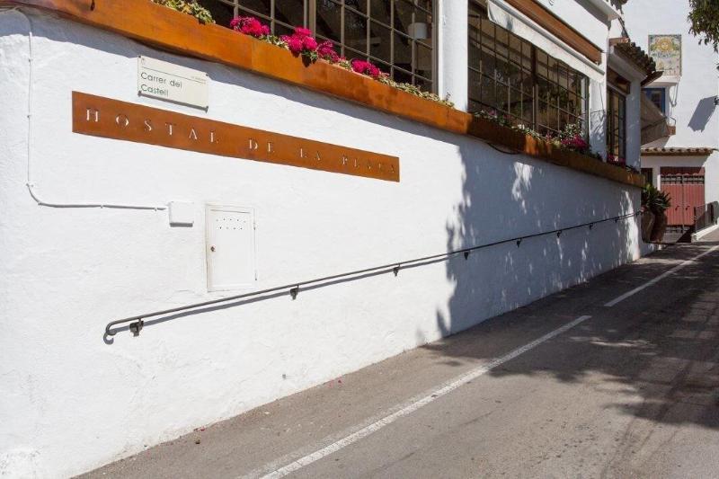 Imagen de alojamiento Hostal De La Plaça Imagen de alojamiento Hostal De La Plaça