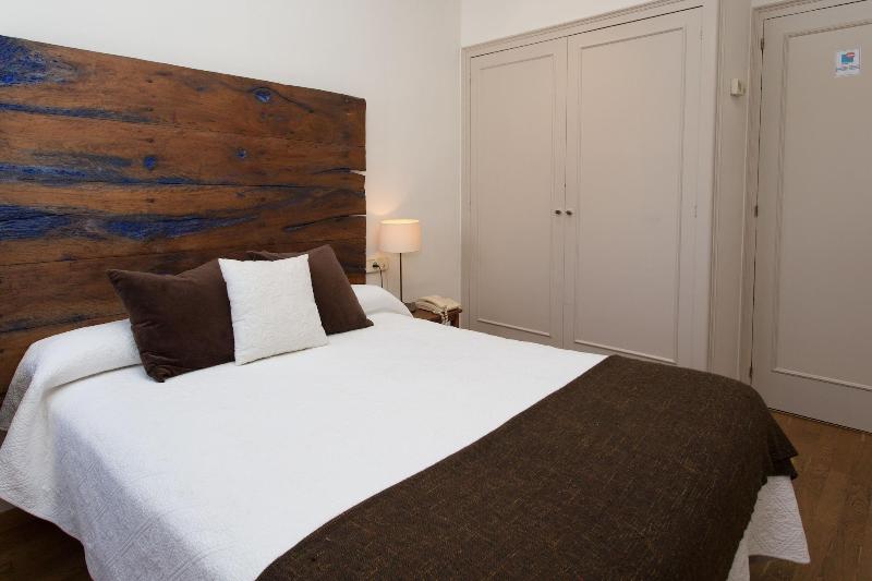 Imagen de alojamiento Hostal De La Plaça Imagen de alojamiento Hostal De La Plaça