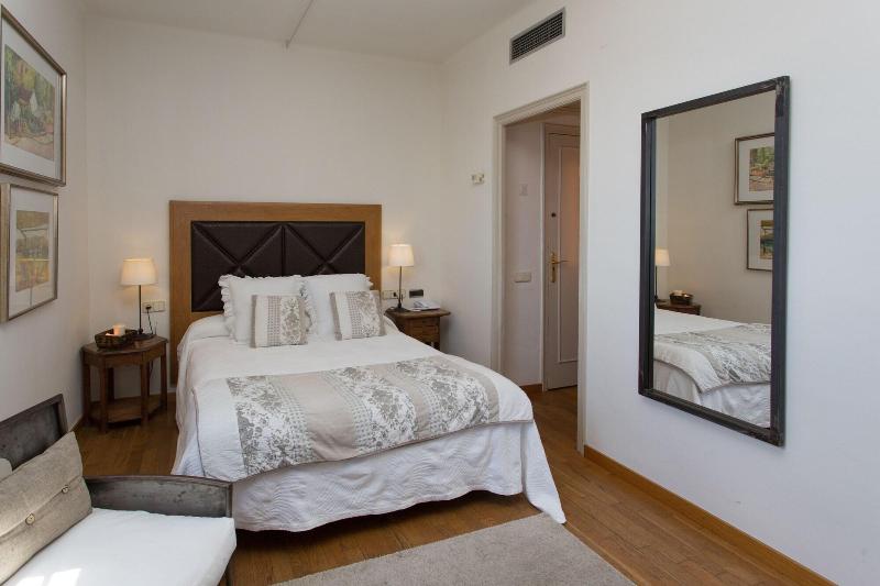 Imagen de alojamiento Hostal De La Plaça Imagen de alojamiento Hostal De La Plaça
