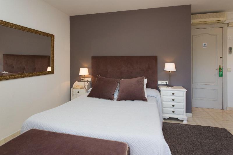 Imagen de alojamiento Hostal De La Plaça Imagen de alojamiento Hostal De La Plaça