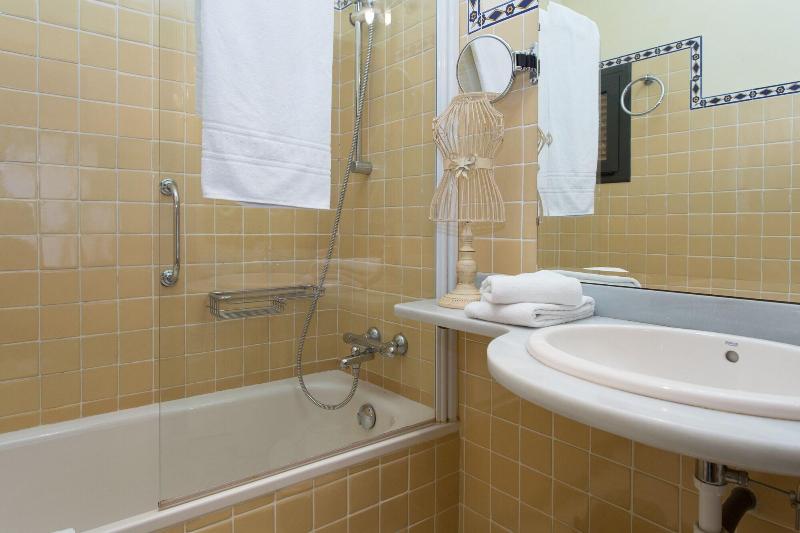 Imagen de alojamiento Hostal De La Plaça Imagen de alojamiento Hostal De La Plaça