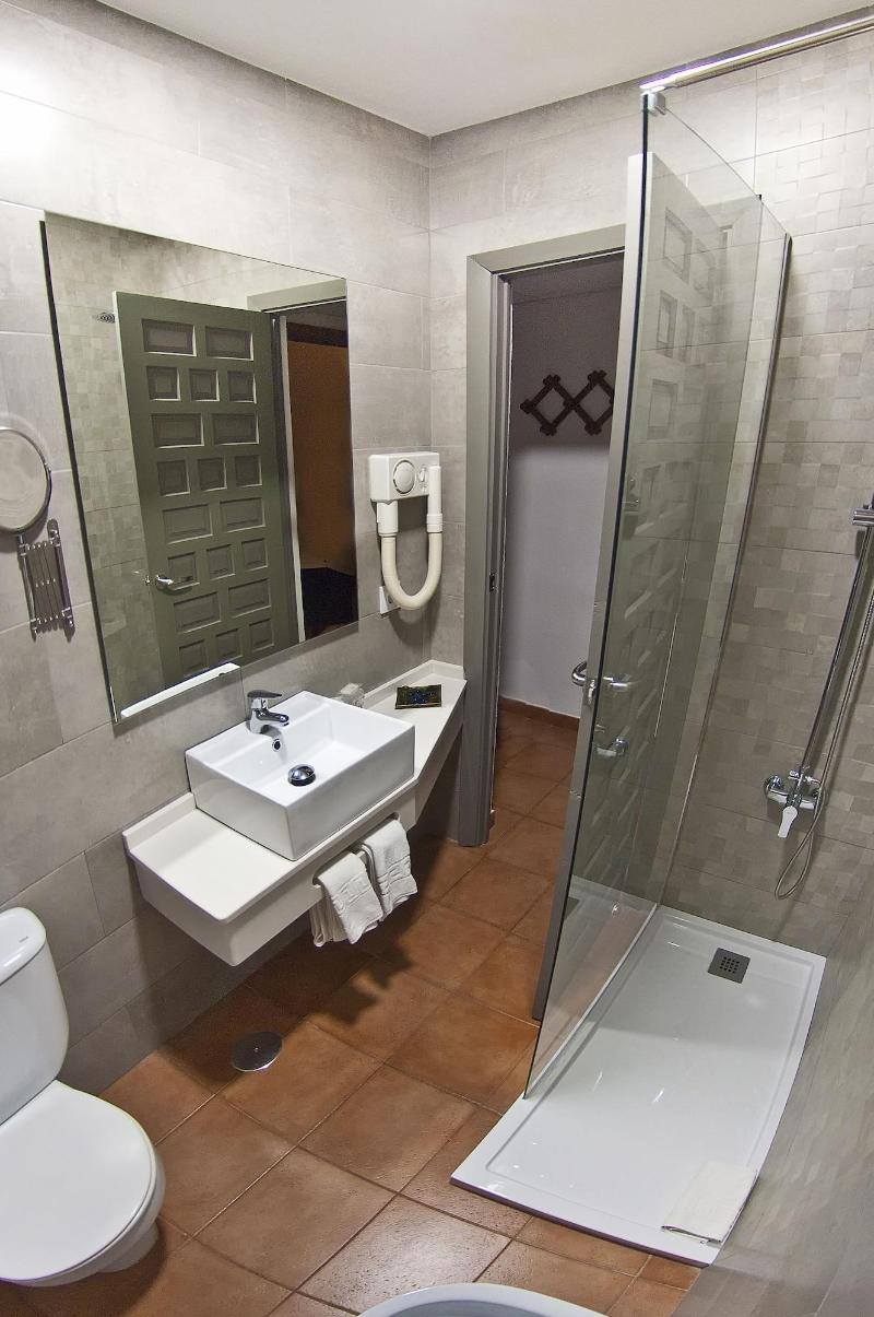 Imagen de alojamiento Hotel Galaroza Sierra Imagen de alojamiento Hotel Galaroza Sierra
