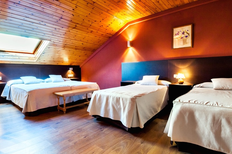 Imagen de alojamiento Hotel Esquirol Imagen de alojamiento Hotel Esquirol