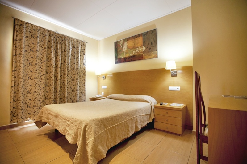 Imagen de alojamiento Hotel Ciutat De Sant Adria Imagen de alojamiento Hotel Ciutat De Sant Adria