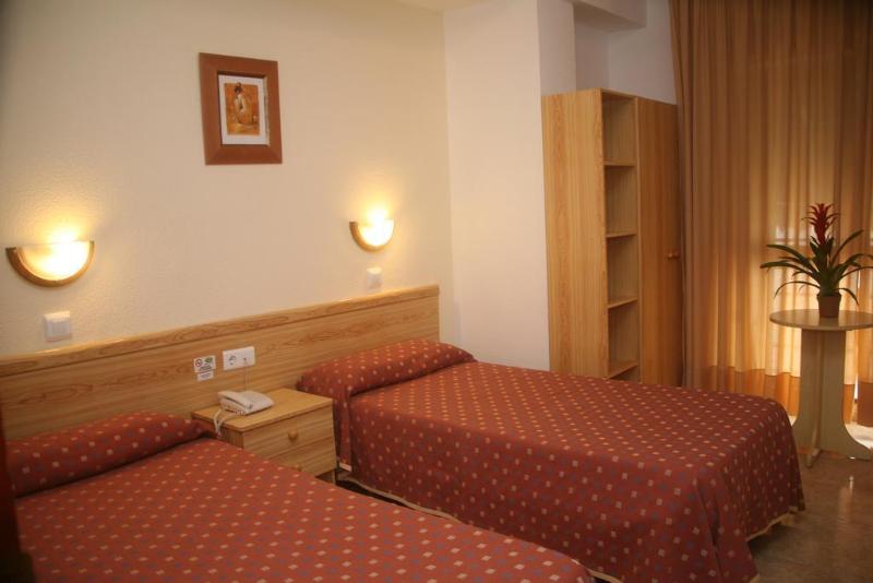Imagen de alojamiento Hostal El Altet Imagen de alojamiento Hostal El Altet