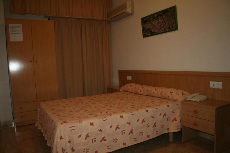 Imagen de alojamiento Hostal El Altet Imagen de alojamiento Hostal El Altet