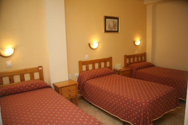 Imagen de alojamiento Hostal El Altet Imagen de alojamiento Hostal El Altet