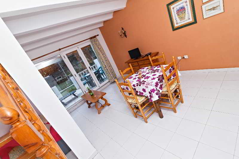 Imagen de alojamiento Apartamentos La Racona Imagen de alojamiento Apartamentos La Racona