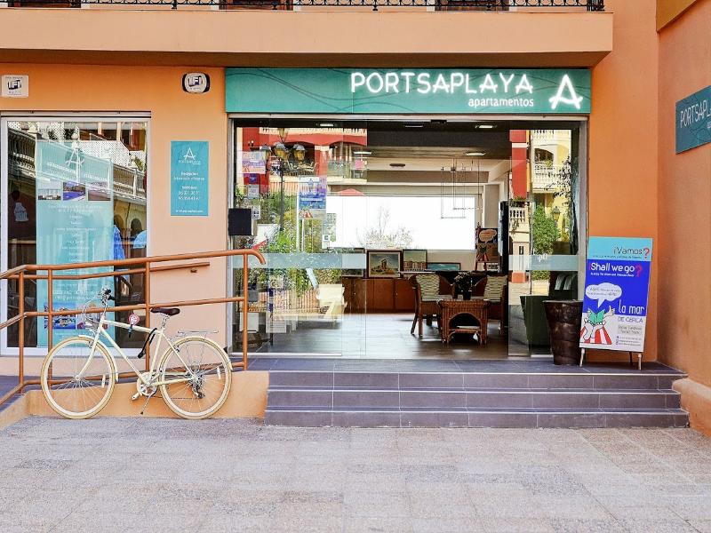 Imagen de alojamiento Valencia Port Saplaya Apartamentos Imagen de alojamiento Valencia Port Saplaya Apartamentos