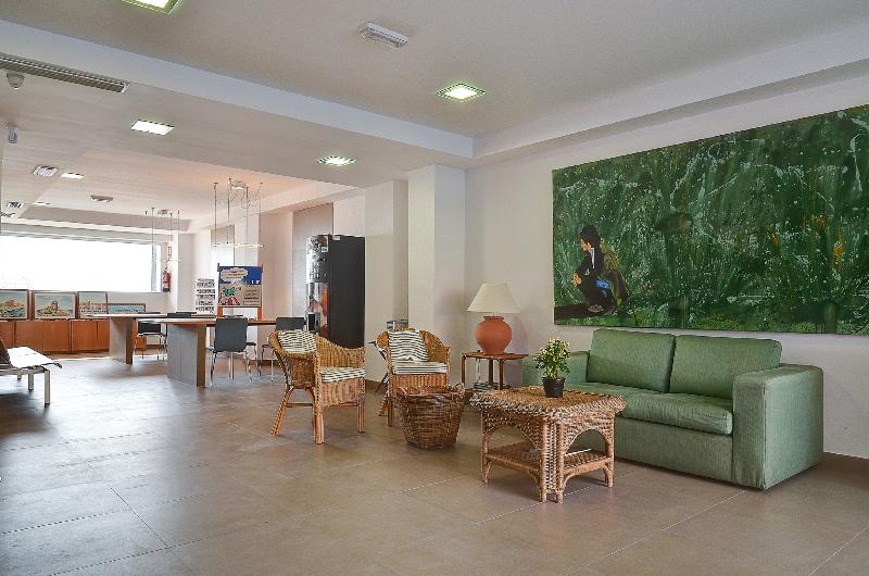 Imagen de alojamiento Valencia Port Saplaya Apartamentos Imagen de alojamiento Valencia Port Saplaya Apartamentos