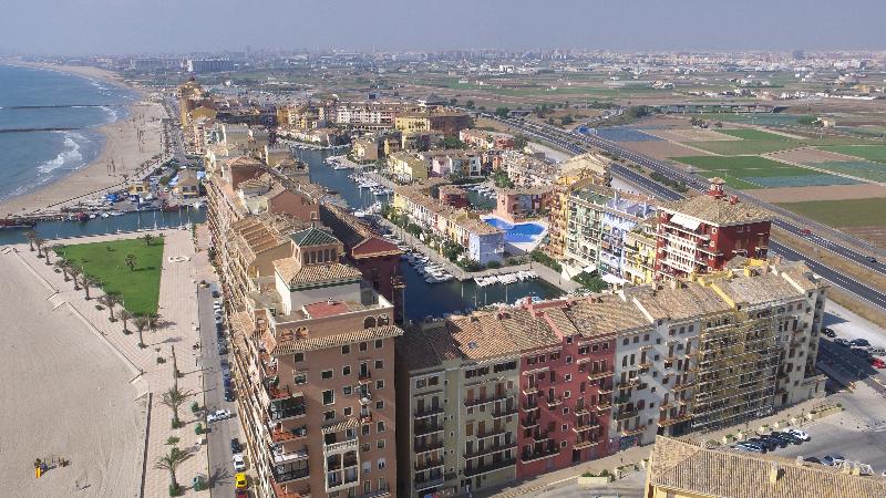 Imagen de alojamiento Valencia Port Saplaya Apartamentos Imagen de alojamiento Valencia Port Saplaya Apartamentos