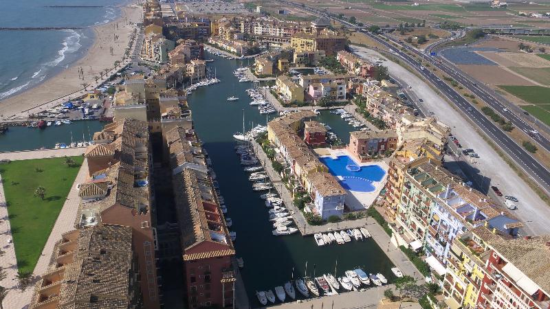 Imagen de alojamiento Valencia Port Saplaya Apartamentos Imagen de alojamiento Valencia Port Saplaya Apartamentos