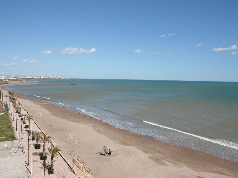Imagen de alojamiento Valencia Port Saplaya Apartamentos Imagen de alojamiento Valencia Port Saplaya Apartamentos