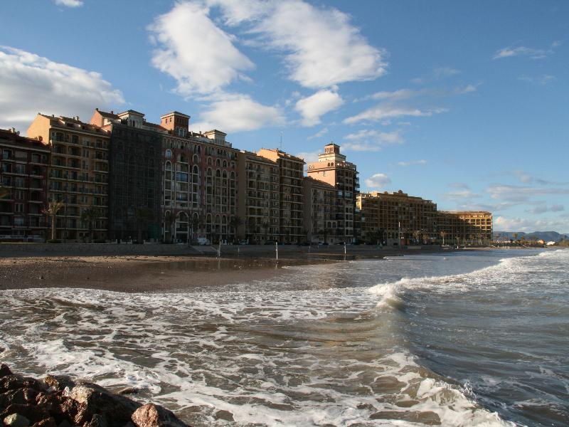 Imagen de alojamiento Valencia Port Saplaya Apartamentos Imagen de alojamiento Valencia Port Saplaya Apartamentos