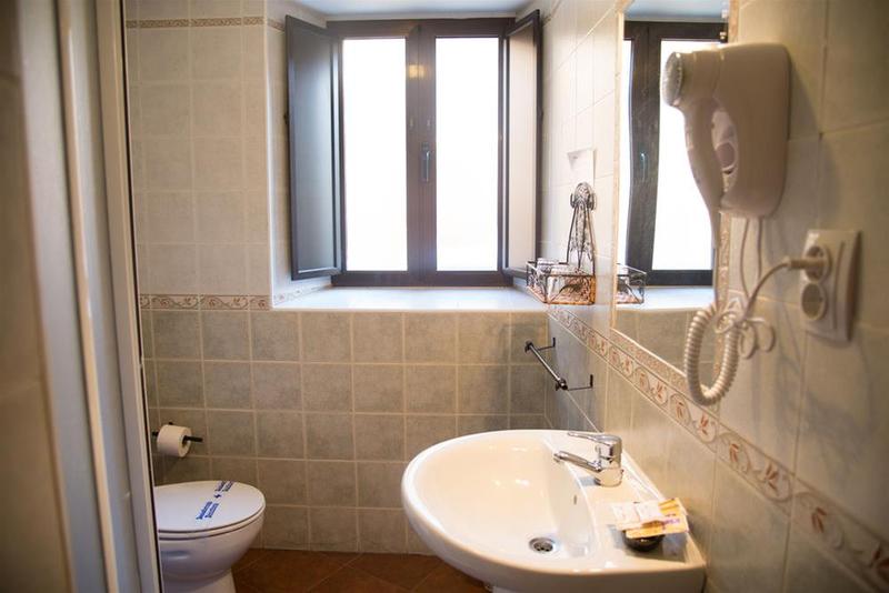 Imagen de alojamiento Hostal Hueso Imagen de alojamiento Hostal Hueso