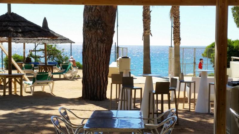Imagen de alojamiento Happy Camp Camping Cala Gogo Imagen de alojamiento Happy Camp Camping Cala Gogo