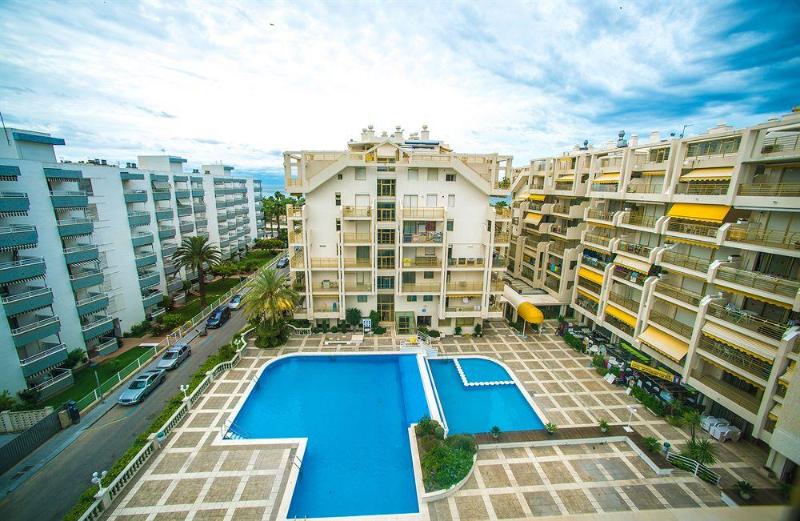 Imagen de alojamiento Ona Suites Salou Imagen de alojamiento Ona Suites Salou