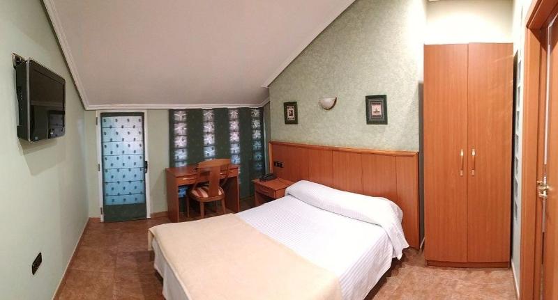 Imagen de alojamiento Hotel Real De Castilla Imagen de alojamiento Hotel Real De Castilla