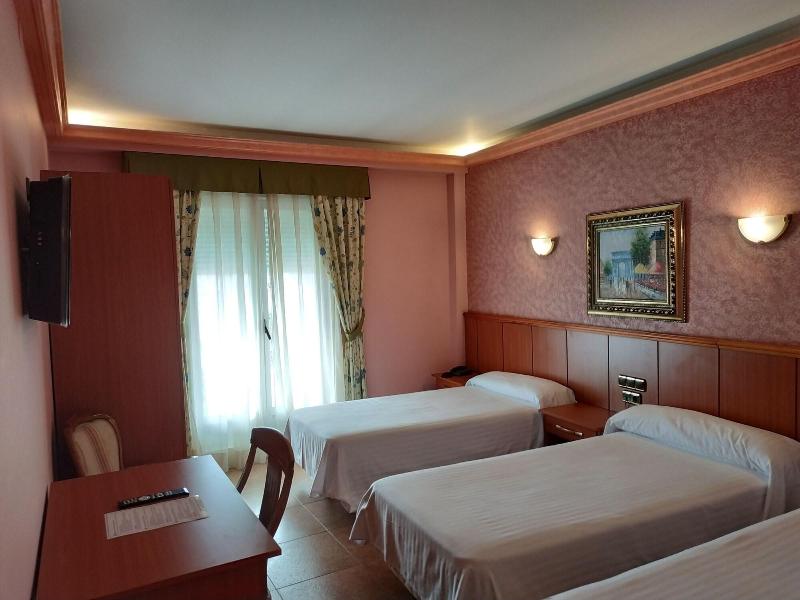 Imagen de alojamiento Hotel Real De Castilla Imagen de alojamiento Hotel Real De Castilla