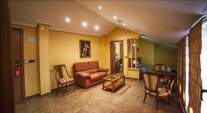 Imagen de alojamiento Hotel Real De Castilla Imagen de alojamiento Hotel Real De Castilla