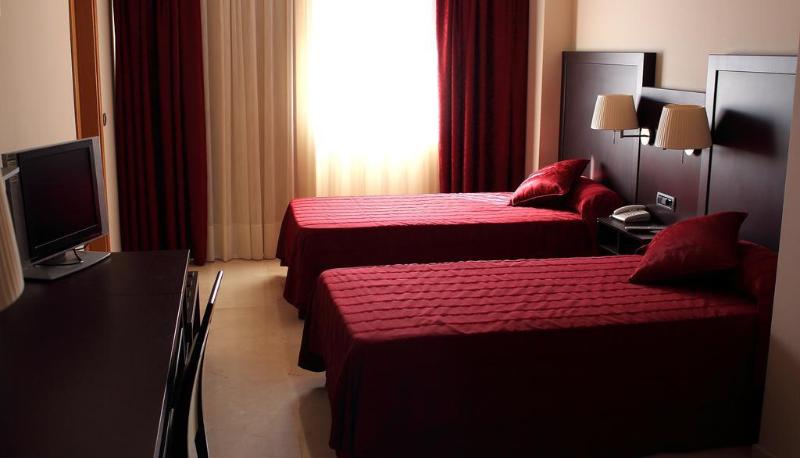 Imagen de alojamiento Hotel Puerta De Sahagun Imagen de alojamiento Hotel Puerta De Sahagun