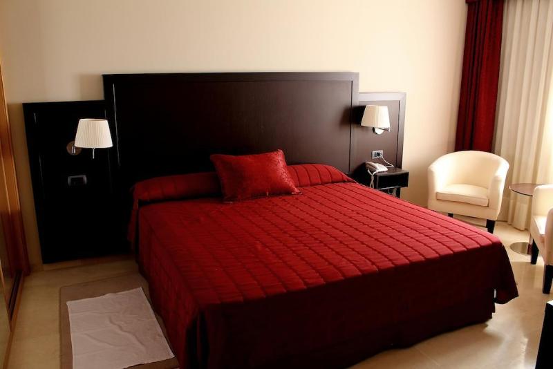 Imagen de alojamiento Hotel Puerta De Sahagun Imagen de alojamiento Hotel Puerta De Sahagun