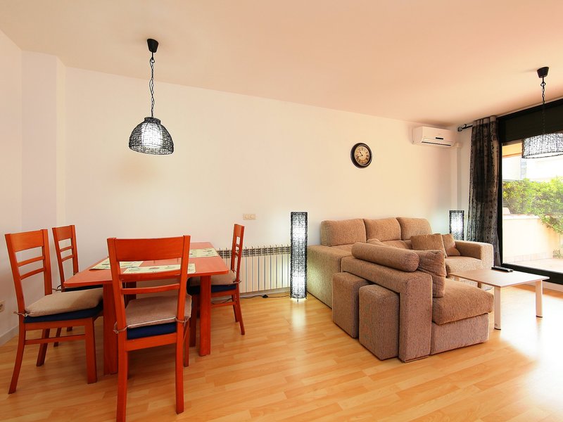Imagen de alojamiento Fenals Jardin - Two Bedroom Imagen de alojamiento Fenals Jardin - Two Bedroom