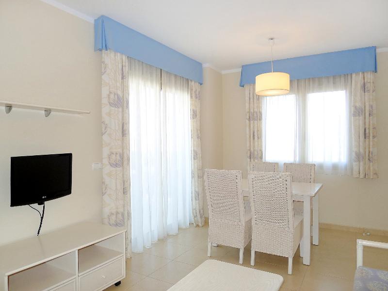 Imagen de alojamiento Larimar 02 - Two Bedroom Imagen de alojamiento Larimar 02 - Two Bedroom