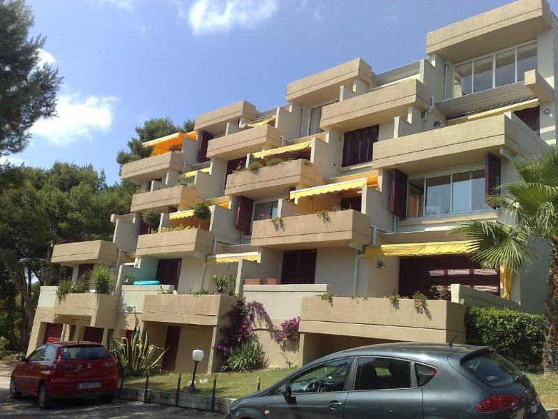 Imagen de alojamiento Urb Vallpineda Apts San Fermin - Three Bedroom Imagen de alojamiento Urb Vallpineda Apts San Fermin - Three Bedroom