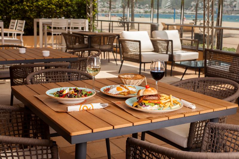 Imagen de alojamiento Hotel Monterrey Roses by Pierre & Vacances Imagen de alojamiento Hotel Monterrey Roses by Pierre & Vacances