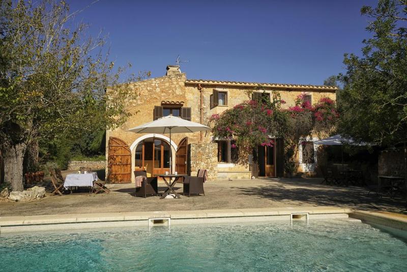 Imagen de alojamiento Bou Ros Finca Can Veritat Imagen de alojamiento Bou Ros Finca Can Veritat