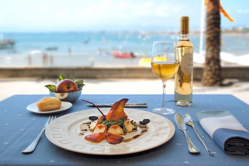 Imagen de alojamiento Meraki Beach Hotel Imagen de alojamiento Meraki Beach Hotel