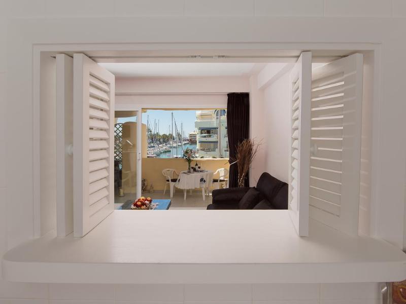 Imagen de alojamiento Puerto Marina Beach & Golf Imagen de alojamiento Puerto Marina Beach & Golf