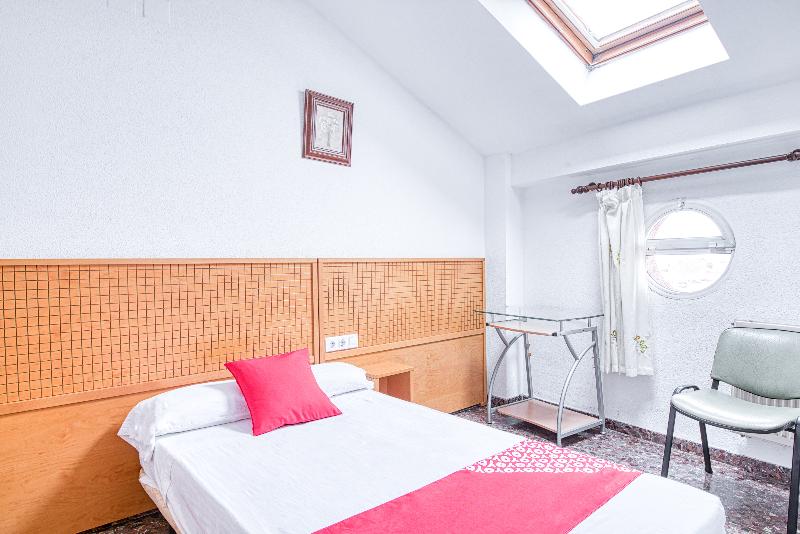 Imagen de alojamiento OYO Hostal Nova Picanya Imagen de alojamiento OYO Hostal Nova Picanya