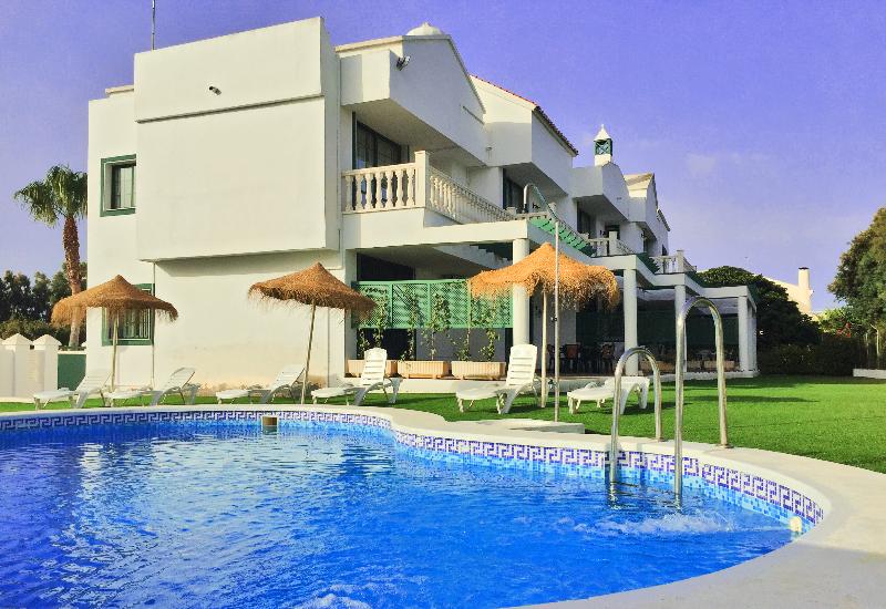 Imagen de alojamiento ROQUETAS BEACH AND PLAYA SERENA GOLF VILLAGE Imagen de alojamiento ROQUETAS BEACH AND PLAYA SERENA GOLF VILLAGE