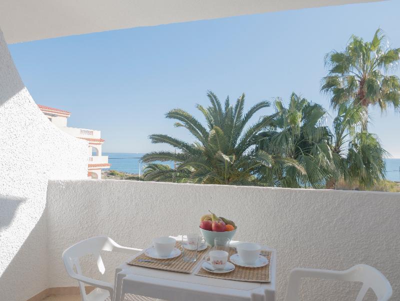 Imagen de alojamiento Apartamentos Marineu Residencial Playa Romana Imagen de alojamiento Apartamentos Marineu Residencial Playa Romana