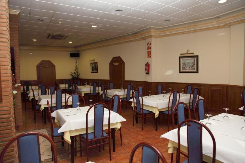 Imagen de alojamiento Hotel Ciudad de Pozo Alcón Imagen de alojamiento Hotel Ciudad de Pozo Alcón