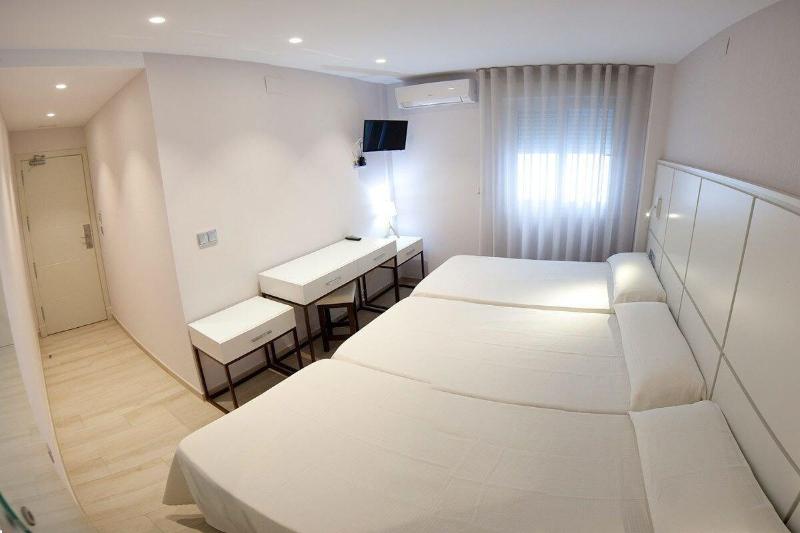 Imagen de alojamiento HOSTAL LOIMAR Imagen de alojamiento HOSTAL LOIMAR